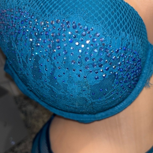 Victoria's Secret very sexy rhinestoneTeal Lace push-up Bra and Garter 38D M/L - Picture 8 of 16